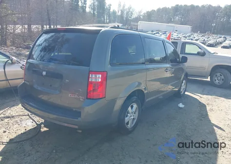 2010 Dodge Grand Caravan Hero z USA, uszkodzony, nr VIN 2D4RN3D16AR454180